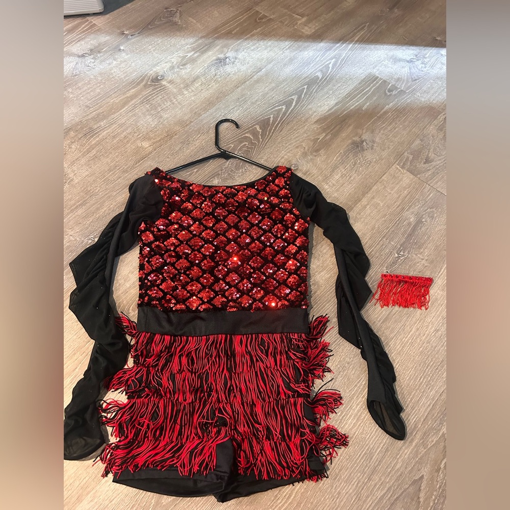 costume